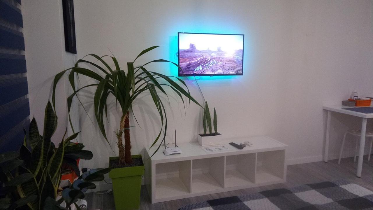 Georgeous Bright Studio In A Bright Residential Complex Comfort Town Кт-08 Kiev Luaran gambar